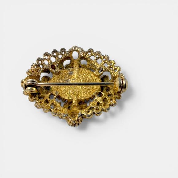 1950s Victorian Revival Opal Glass Brooch Gold Tone Romantic Floral Pin - Picture 6 of 6